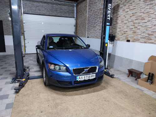 Заміна к-та. паса ГРМ + водяний насос VOLVO C30 1,6D