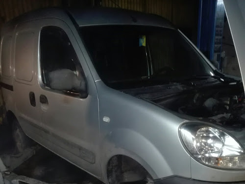 Ремонт суппорта на Renault Kangoo 1.9 diesel 2007 года вып