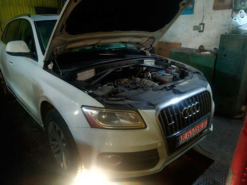 Замена моторного масла Audi Q5
