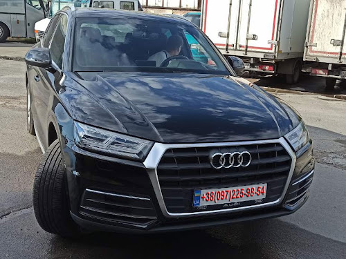 Заміна помпи Audi Q5 2.0 бензин 2018 р.