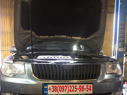 Замена радиатора охлаждения двигателя Skoda Superb 2.0 TDI