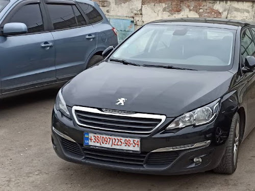 Заміна ременя ГРМ, роликів, водяного насоса Peugeot 308
