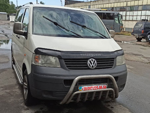 Заміна радіатора охолодження оливи VW Caravella 1.9 TDI